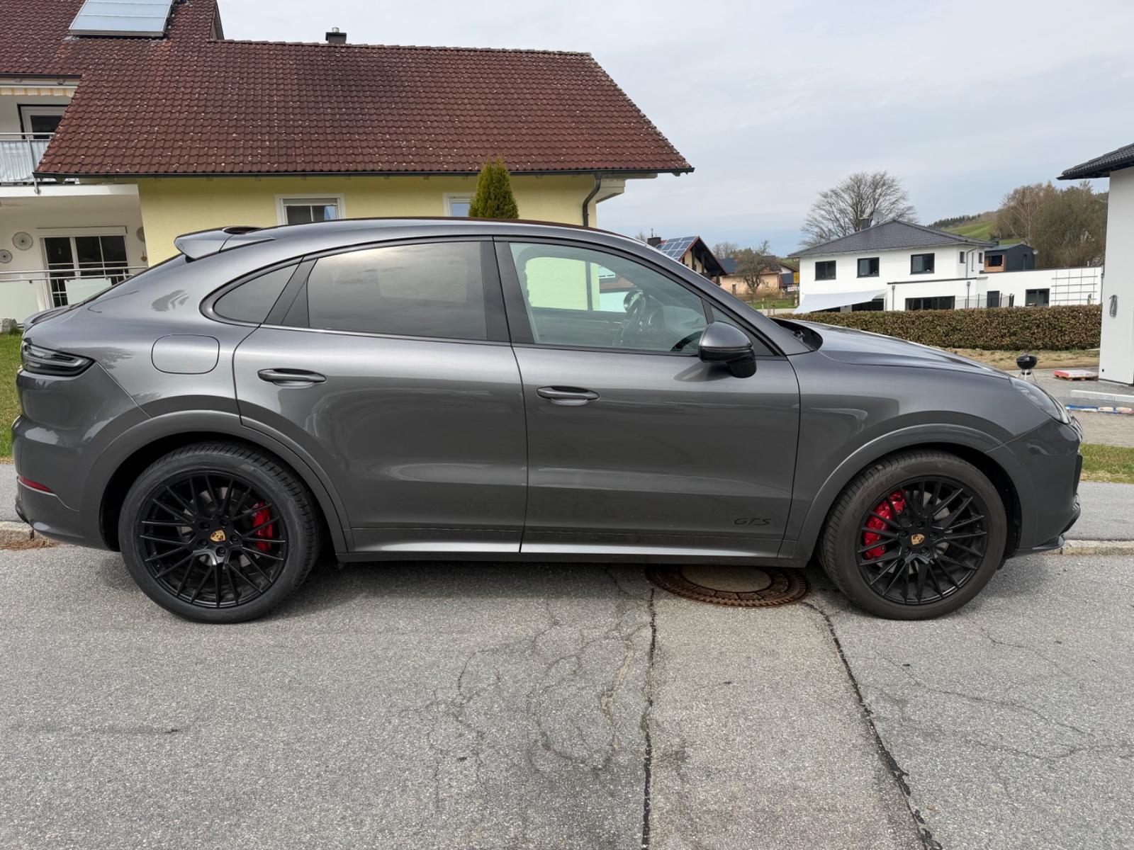 Porsche Cayenne Coupe GTS