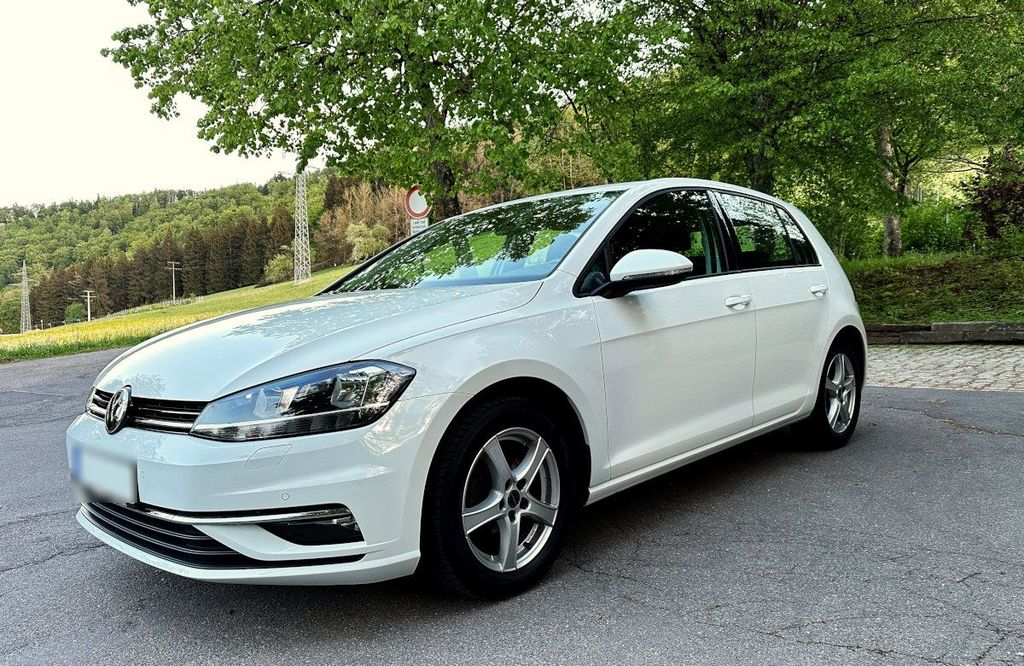 Image of Volkswagen Golf
