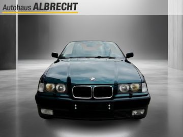 BMW 320 3 Cabrio (E36) 320i