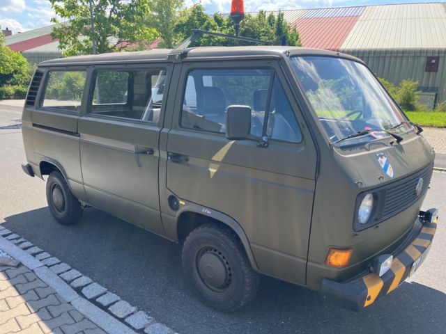 Volkswagen T3 BUS Ex Bundeswehr Lufti mit Blechohren 1.Hand