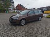 Volkswagen Golf VI 1.4 Variant Trendline SHZ PDC Climatroni - Volkswagen Golf aus 2011 mit Benzin-Antrieb: Kombi, 1.4
