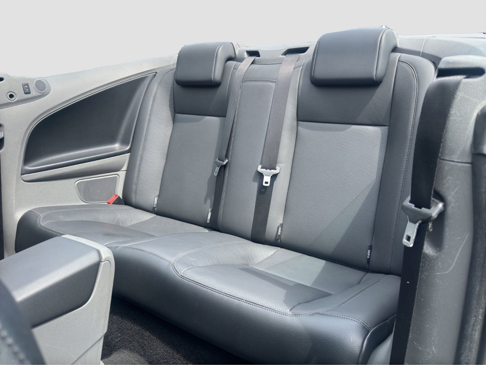 Fahrzeugabbildung Ford Focus Cabrio Titanium/Leder/AHK/SHZ/PDC/