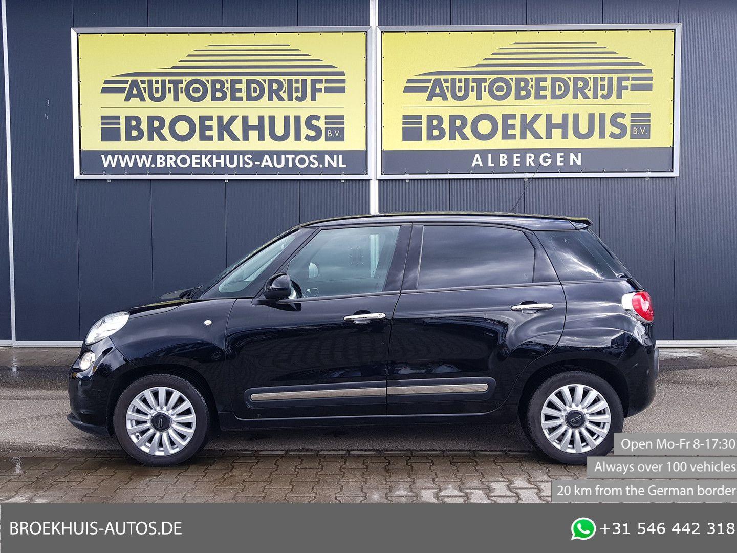 Fiat 500L 2013 — rear view