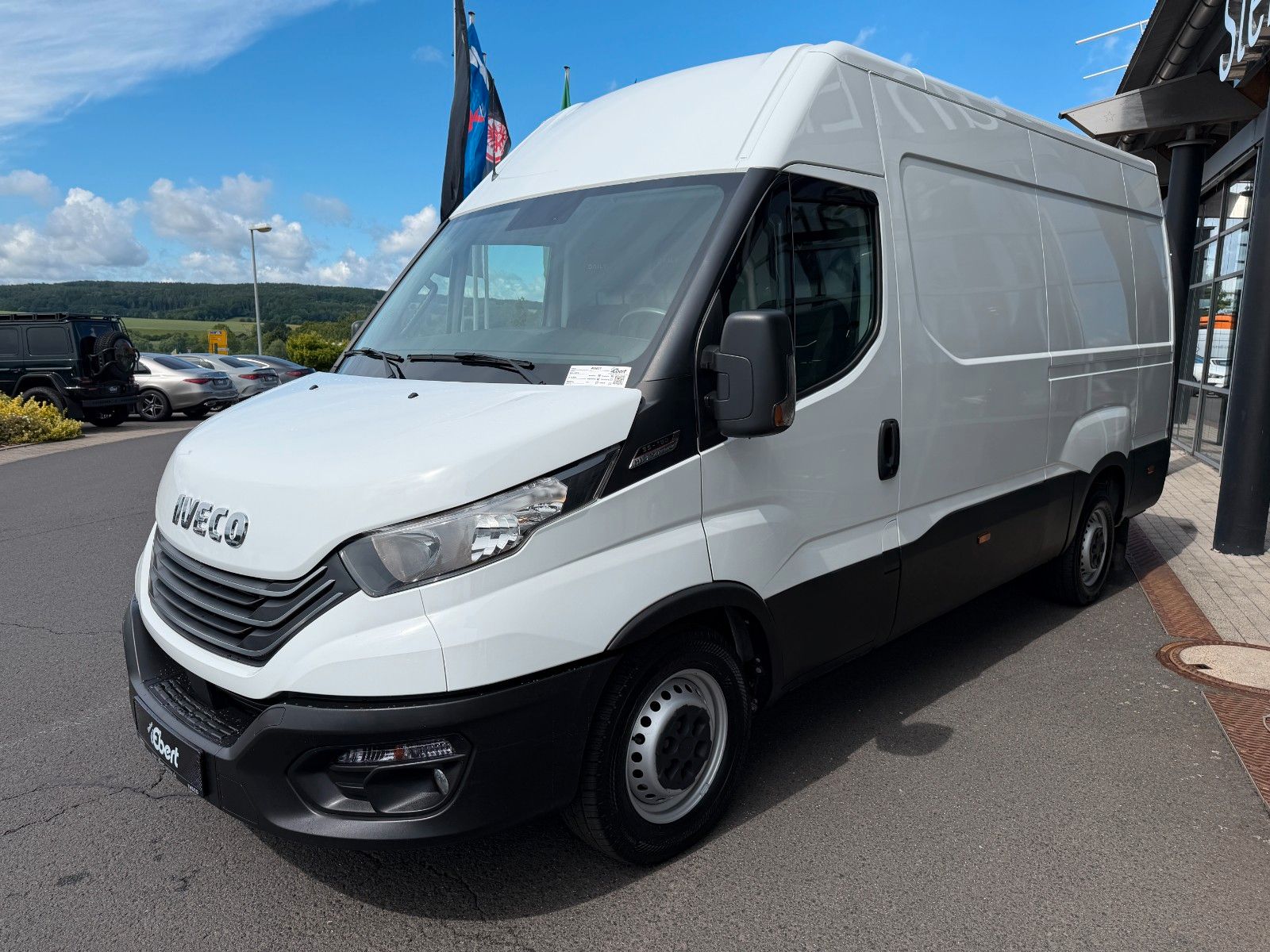 Fahrzeugabbildung Iveco Daily 35S18HA8 Kastenwagen Automatik*Klima*AHK