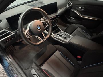BMW 330 i Touring xDrive M Sport Navi LED Kamera