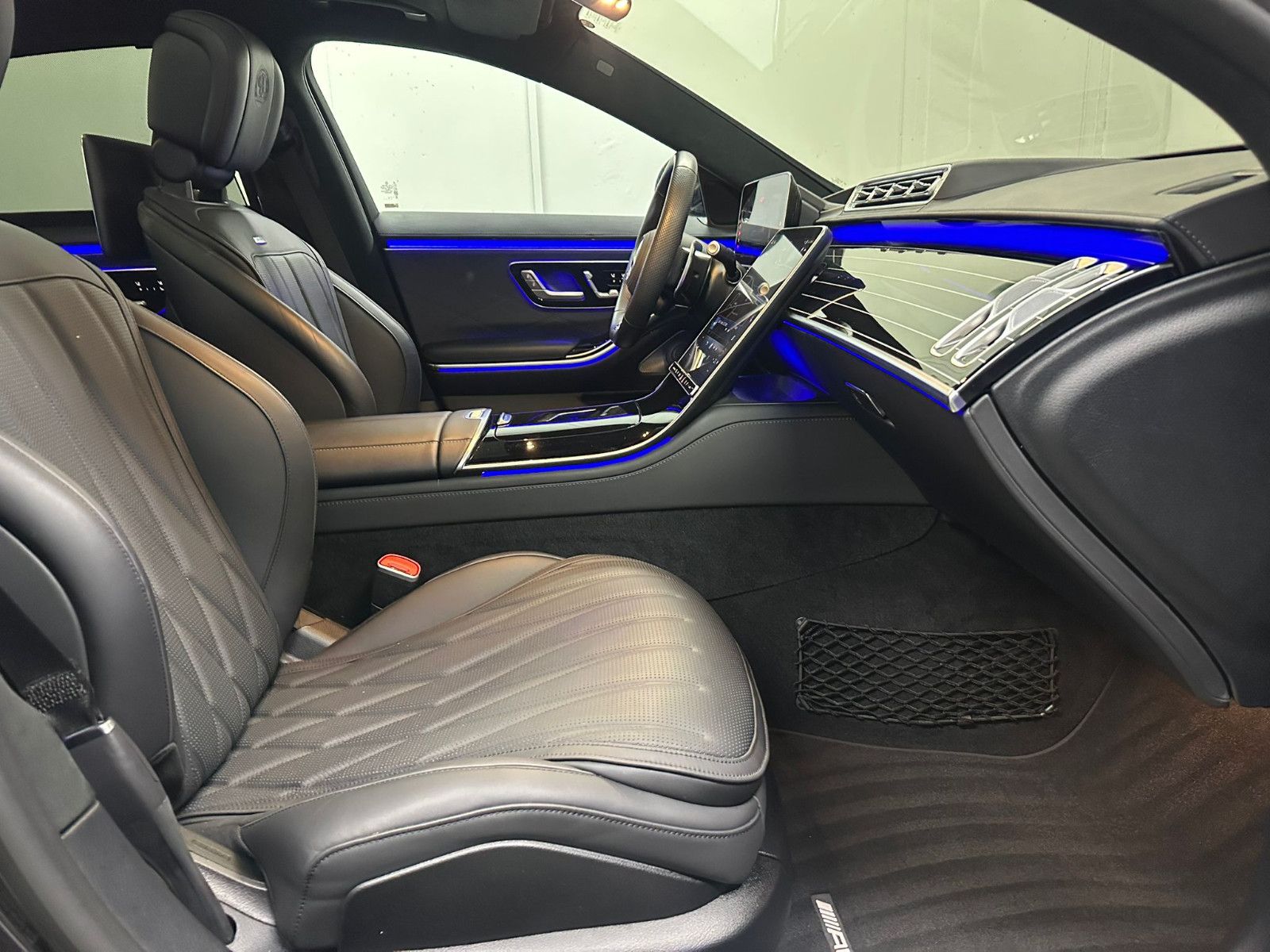 Fahrzeugabbildung Mercedes-Benz S 63 E Performance L *KERAMIK BREMSE*CARBON*TV*