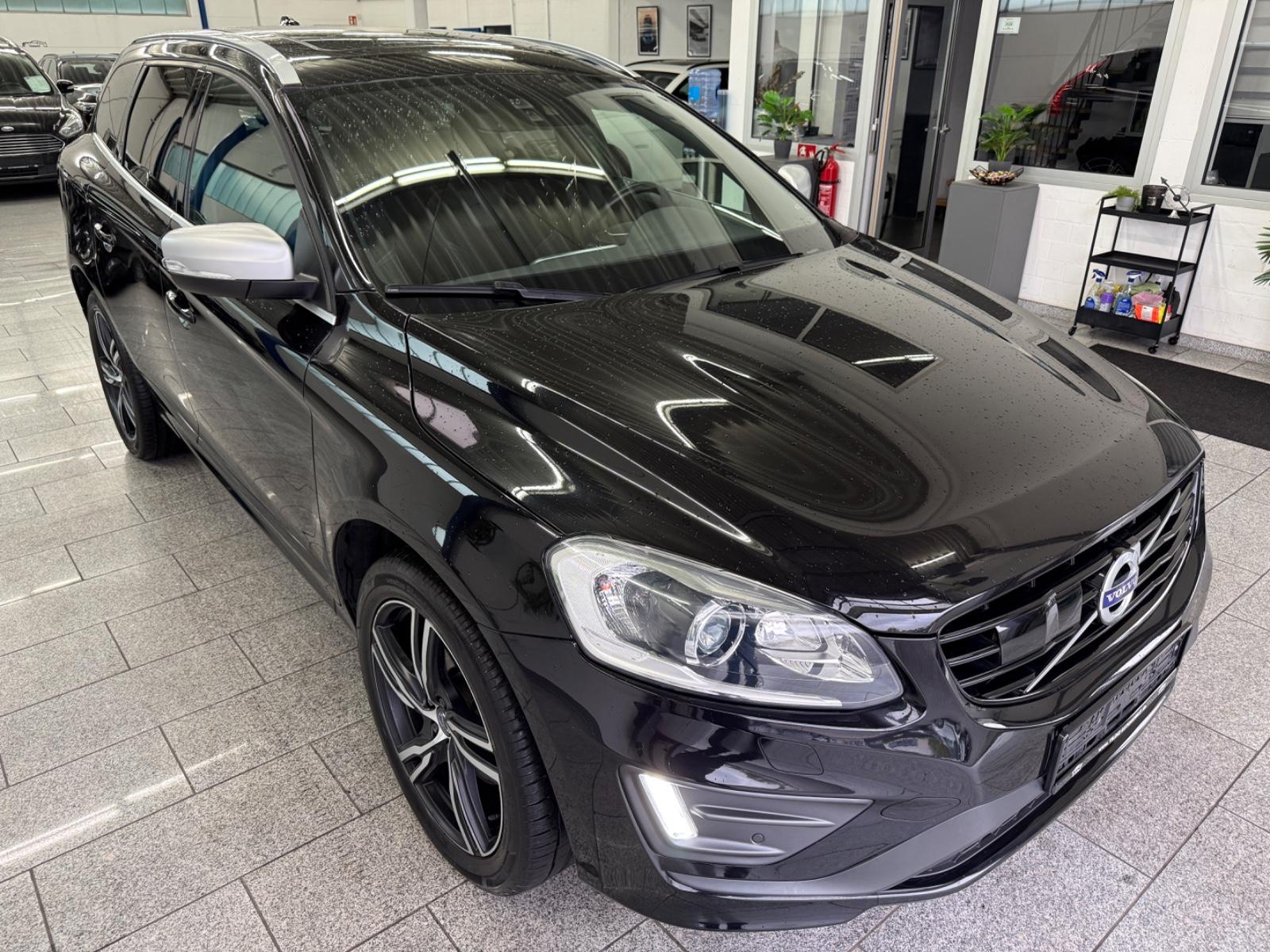 Volvo XC60 2.0 D4*MOMN*R-DSGN*2WD*ACC*PAN*CAM*BI-XN*AH