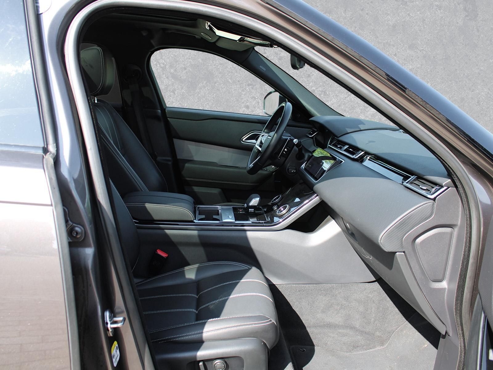 Fahrzeugabbildung Land Rover Range Rover Velar D300 R-Dynamic SE