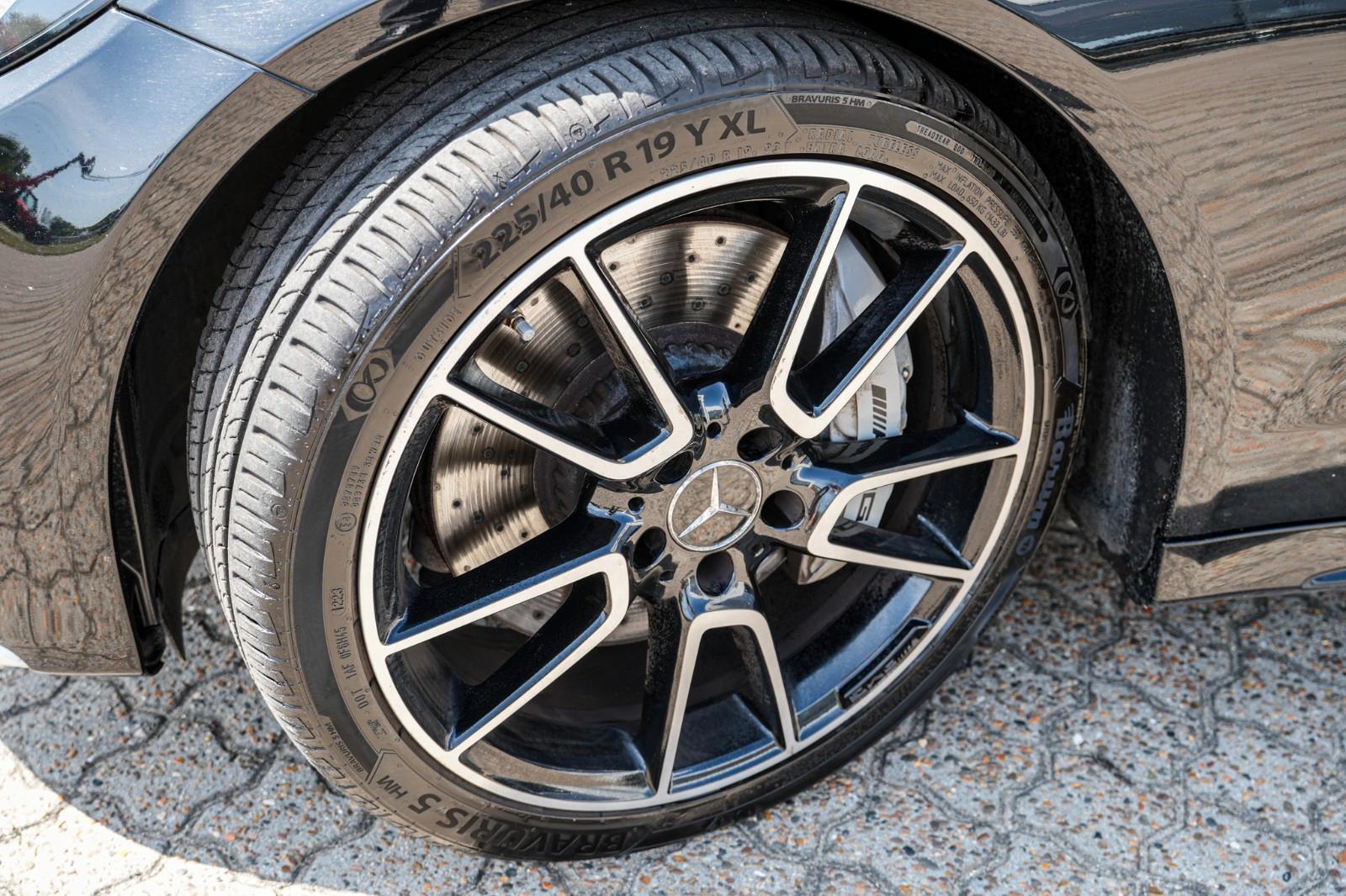 Mercedes-AMG C43 4Matic | 367 ch | BVA | Affichage tête haute | Burmester | Toit panoramique | Sièges chauffants électriques | AMG Ride Control