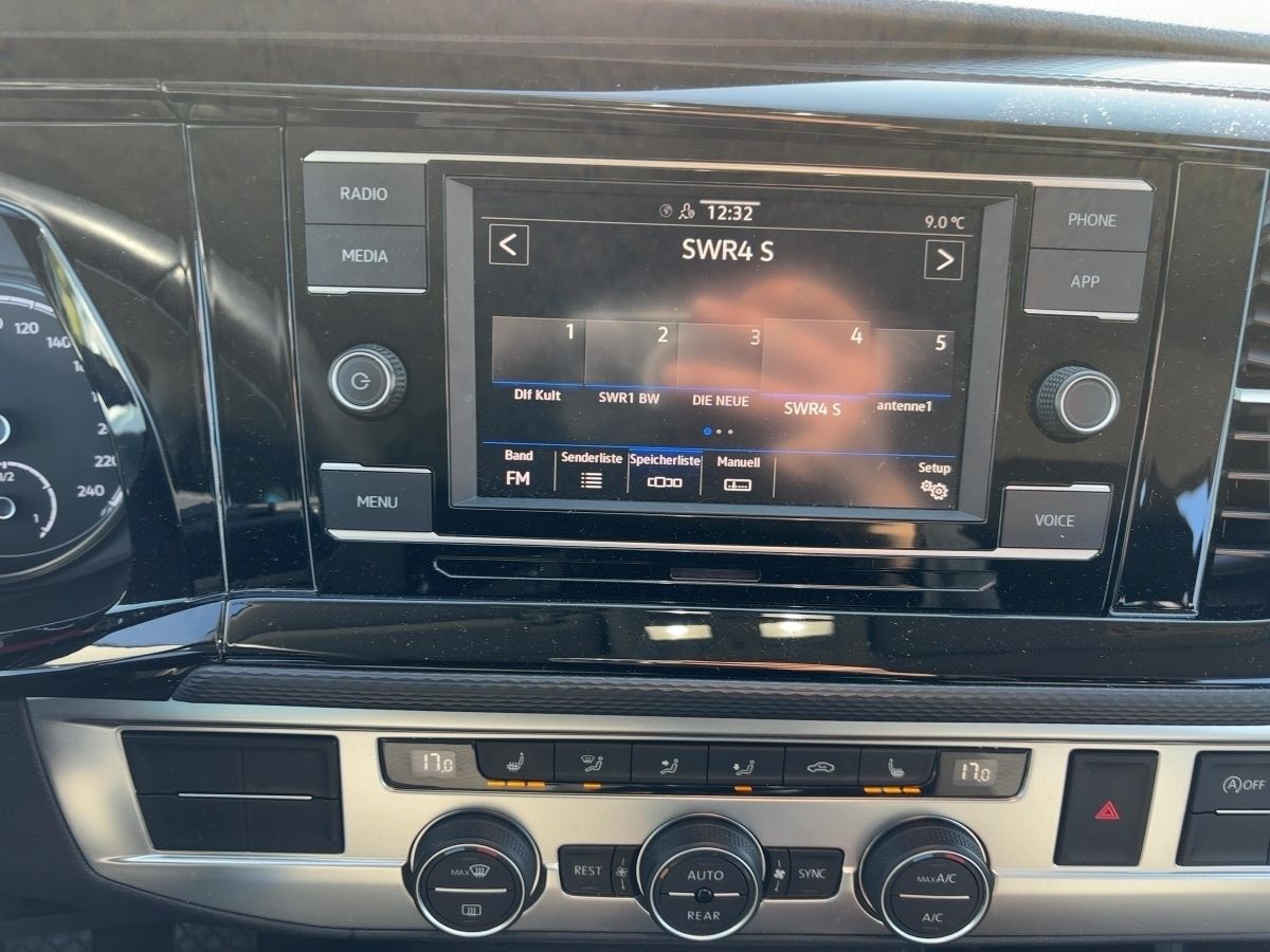 Fahrzeugabbildung Volkswagen T6 Multivan 6.1 Trendline 2.0 TDi AHK GJR