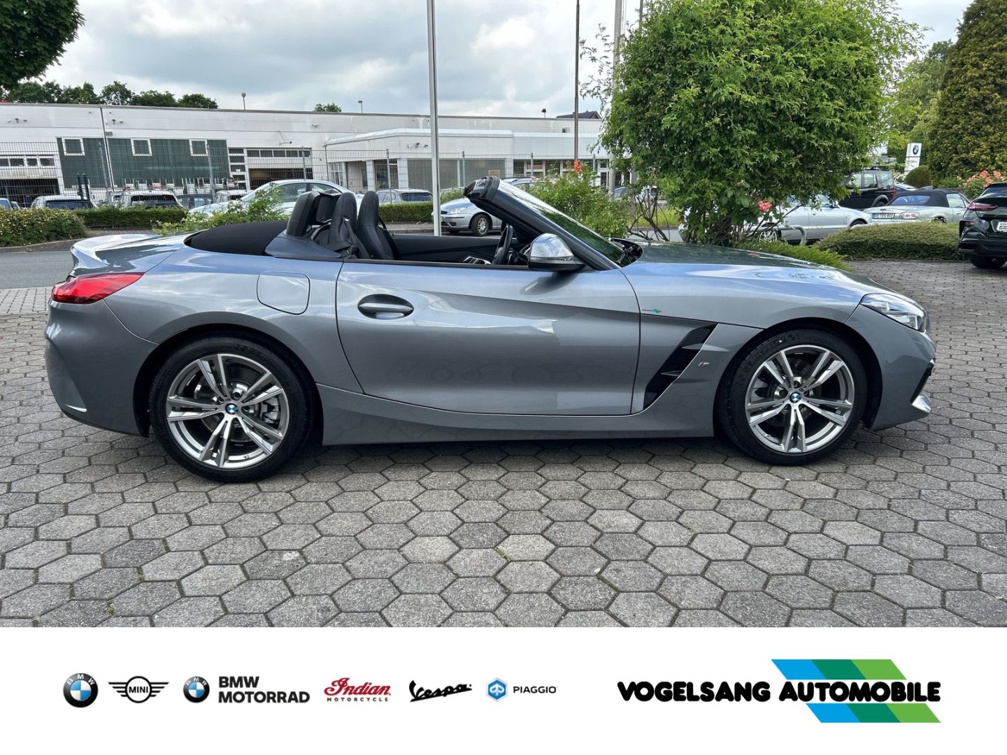 Fahrzeugabbildung BMW Z4 sDrive20i,M-Aerodynamik,DrivingAssistant,Komf