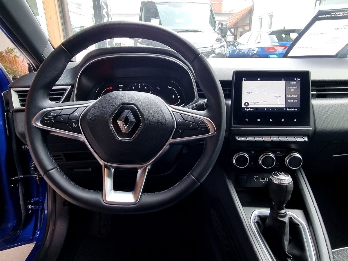 Fahrzeugabbildung Renault Clio INTENS TCe 100