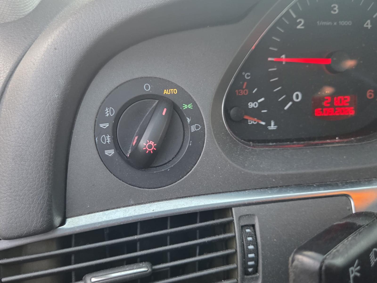 Audi A6 2006 — photo 14