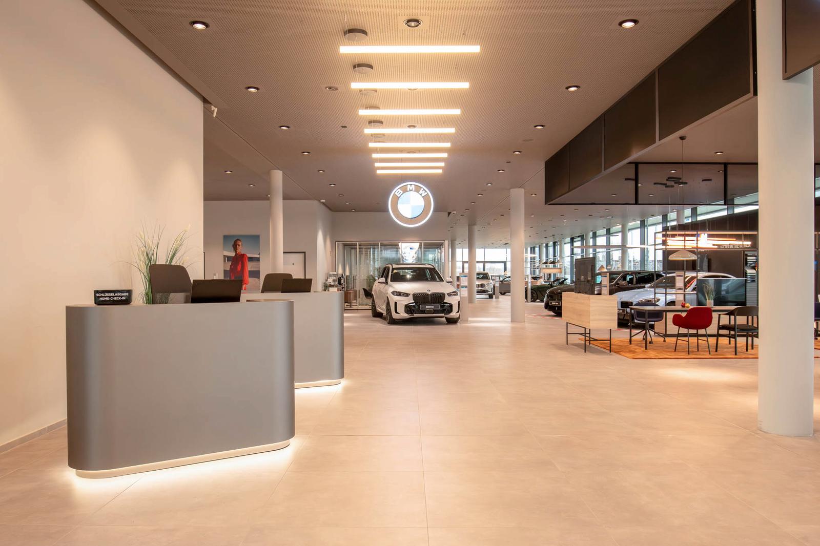 showroom-image-bottom