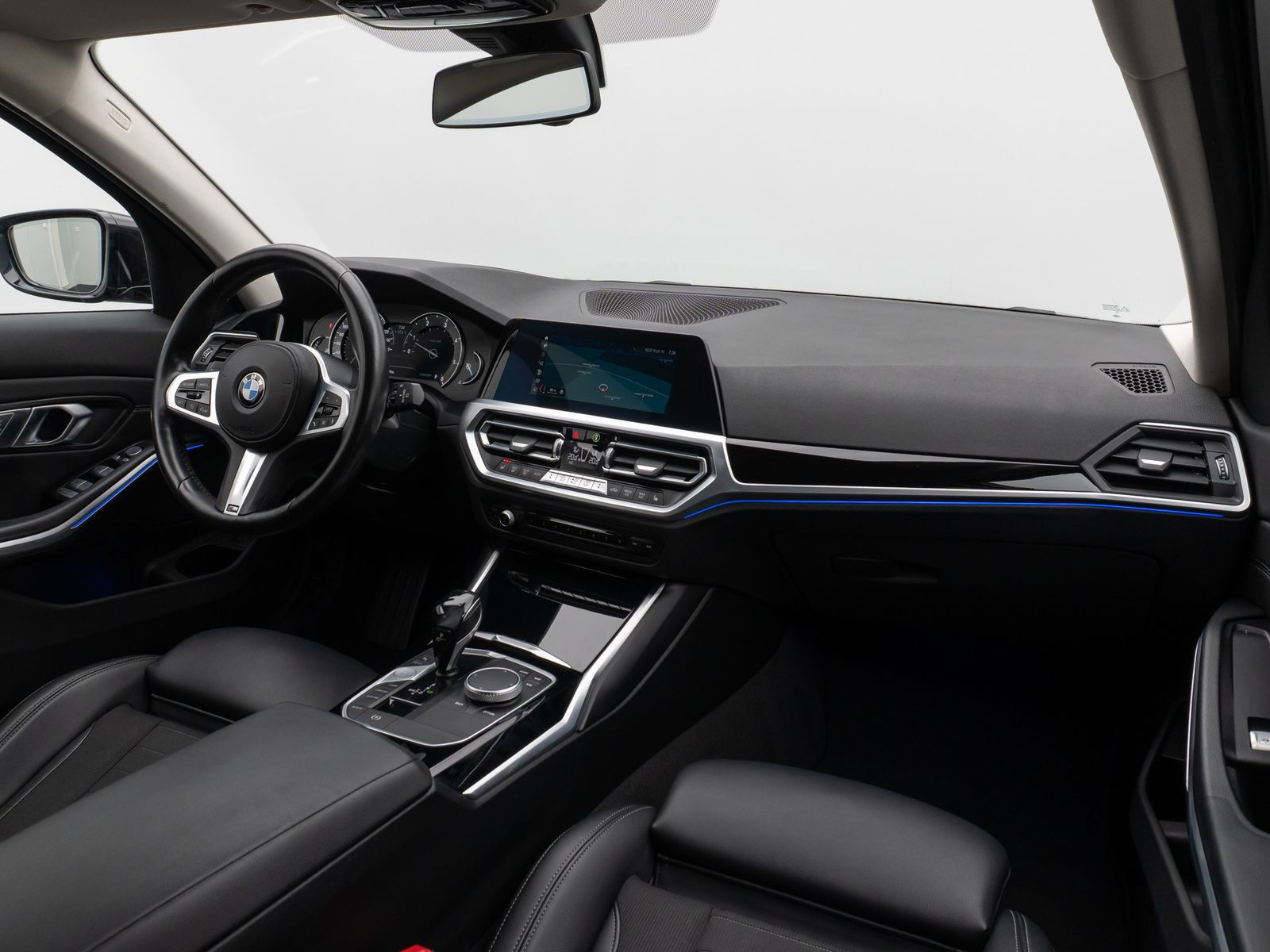 Fahrzeugabbildung BMW 330d xD SportLine Kamera CockPit+HUD Lordos LED