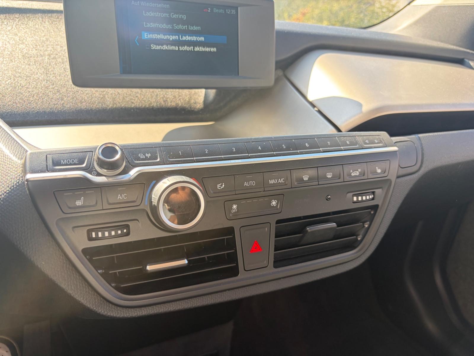 BMW i3*LED*Kamera*ParkAssistent*Multifunktionslenk.*