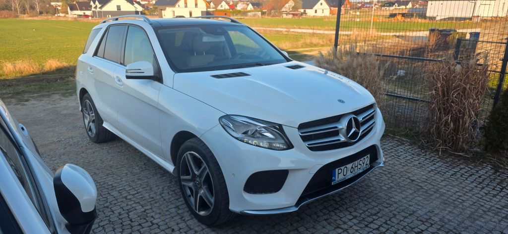 Image of Mercedes-Benz GLE 350