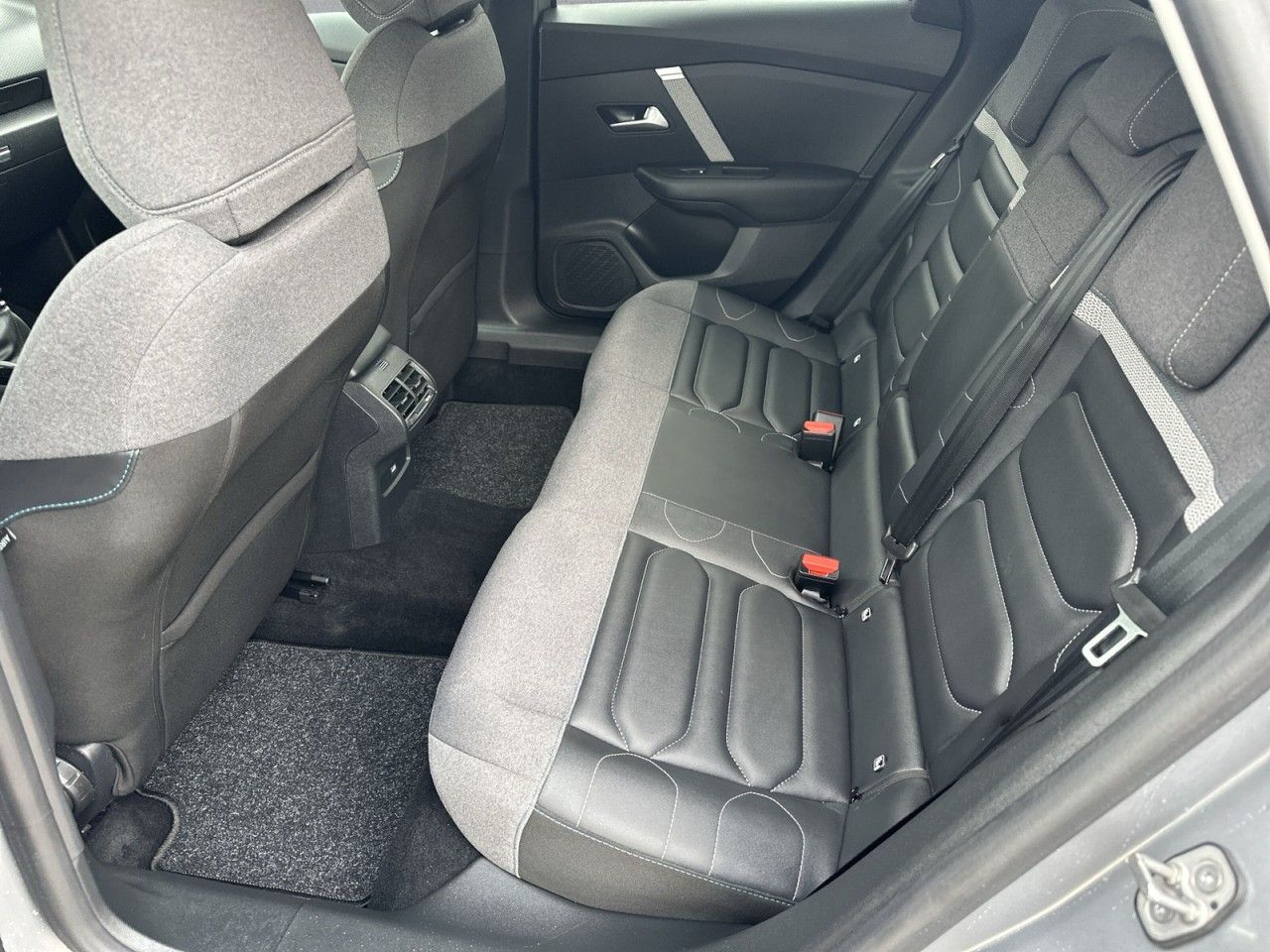 Fahrzeugabbildung Citroën C4 PureTech 130 S&S Max