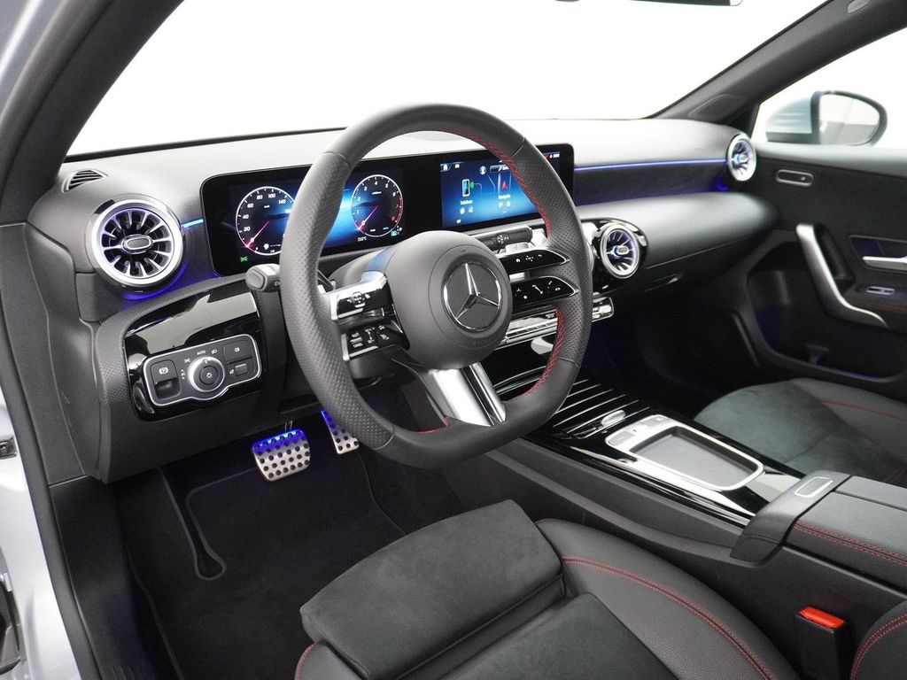 Mercedes-Benz A 180 Star Edition AMG Line