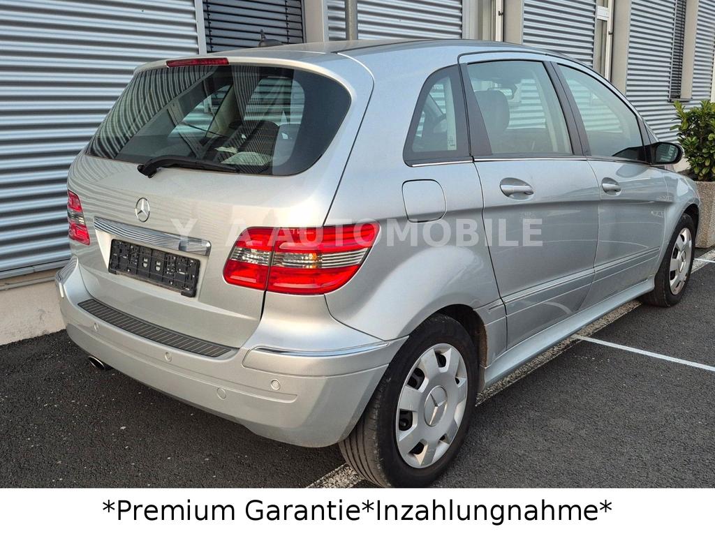 Mercedes-Benz B 200
