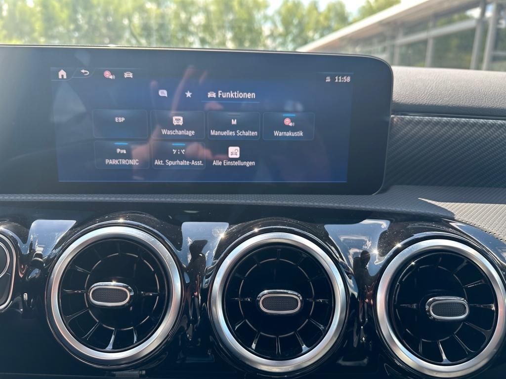 Fahrzeugabbildung Mercedes-Benz A 180 Progressive Totwi. Navi SHZ LED KAM SpurH