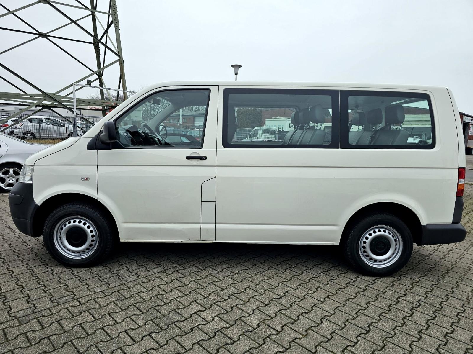 Volkswagen T5 Transporter Kombi 9 Sitzer