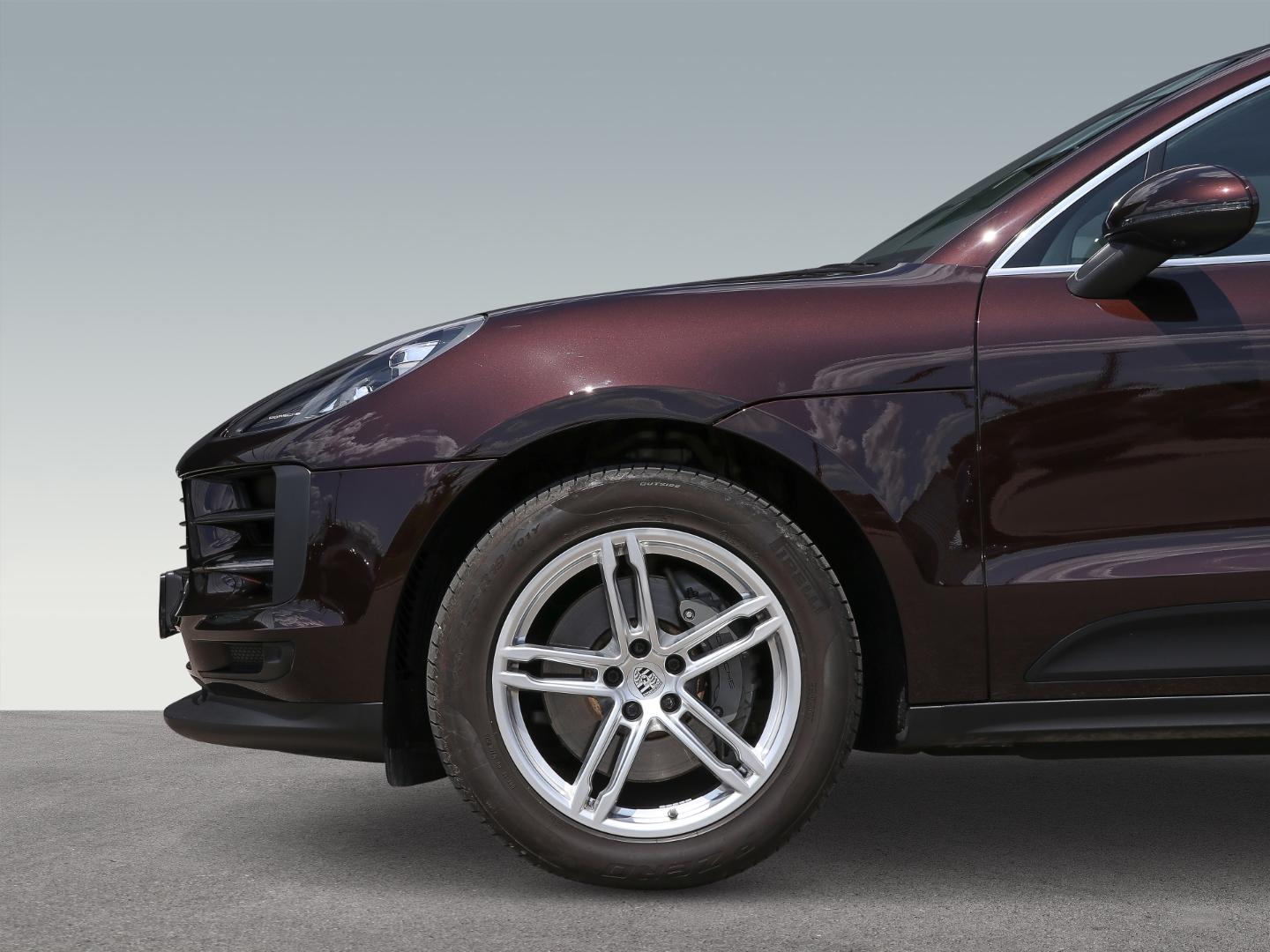 Porsche Macan S Luftfederung PASM Rückfahrkamera