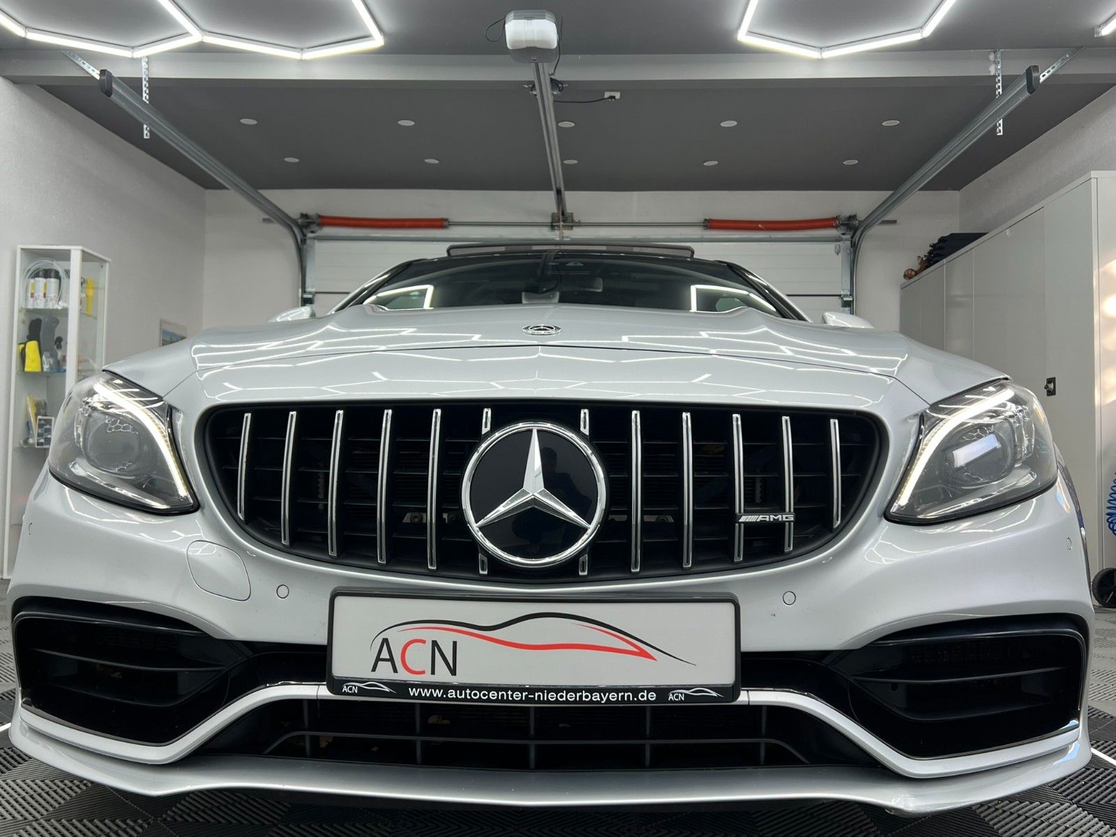 Fahrzeugabbildung Mercedes-Benz C 63 S AMG/DRIVERS PACKAGE/AMG ABGAS./BURMESTER