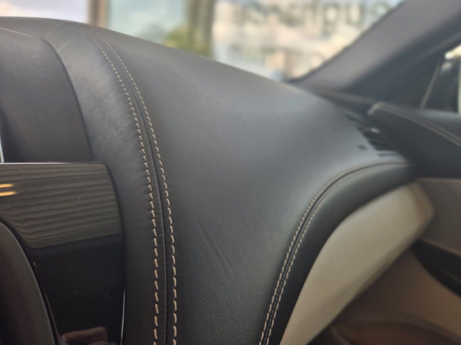 Fahrzeugabbildung BMW 650 Baureihe 6 Cabrio 650 i exclusive
