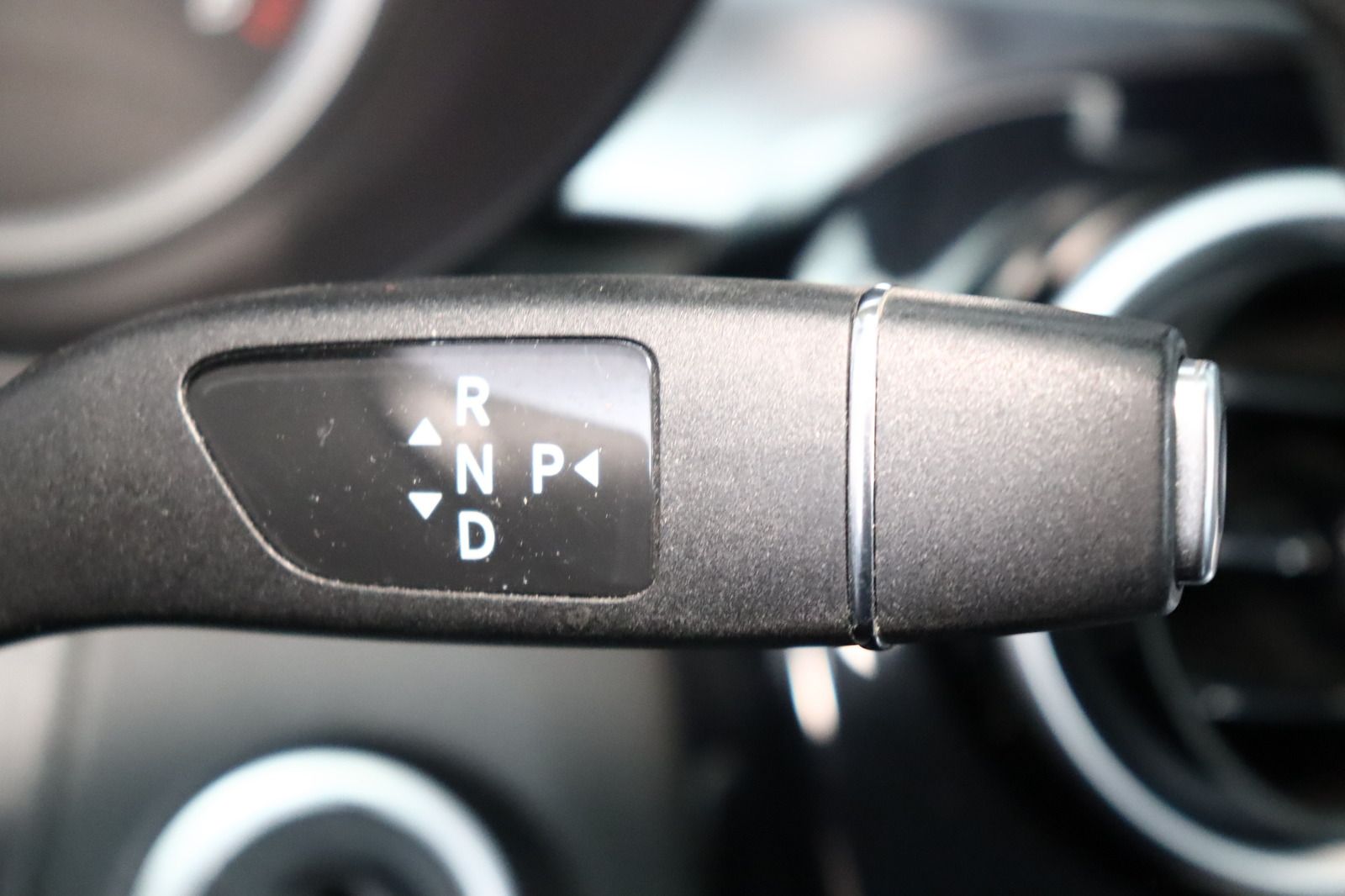 Fahrzeugabbildung Mercedes-Benz C 180 d * LED * SHZ