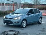 Ford Focus Lim. Titanium Xenon Leder Navi Alu - Ford Focus aus 2009: Titanium