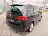 Volkswagen Sharan Highline BMT*Navi*SHZ*Tempomat*TÜVNEU* - Volkswagen Sharan mit Diesel-Antrieb: Kleinbus