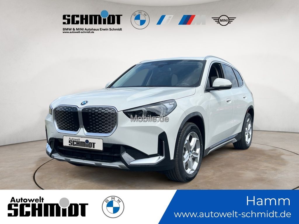iX1 eDrive20 ELEKTRO xLine UPE 59.980 EUR