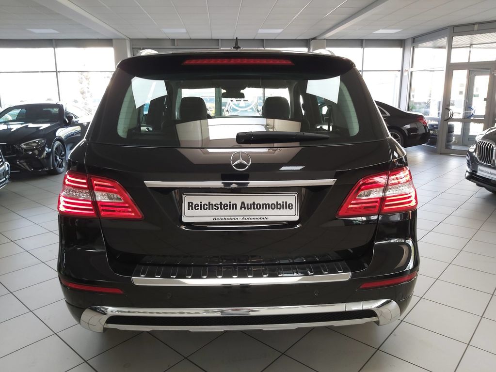Mercedes-Benz ML 350 CDI AMG DISTR TOTW KAMERA COMAND LEDER