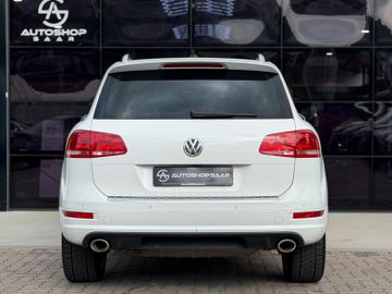 Volkswagen Touareg - 12