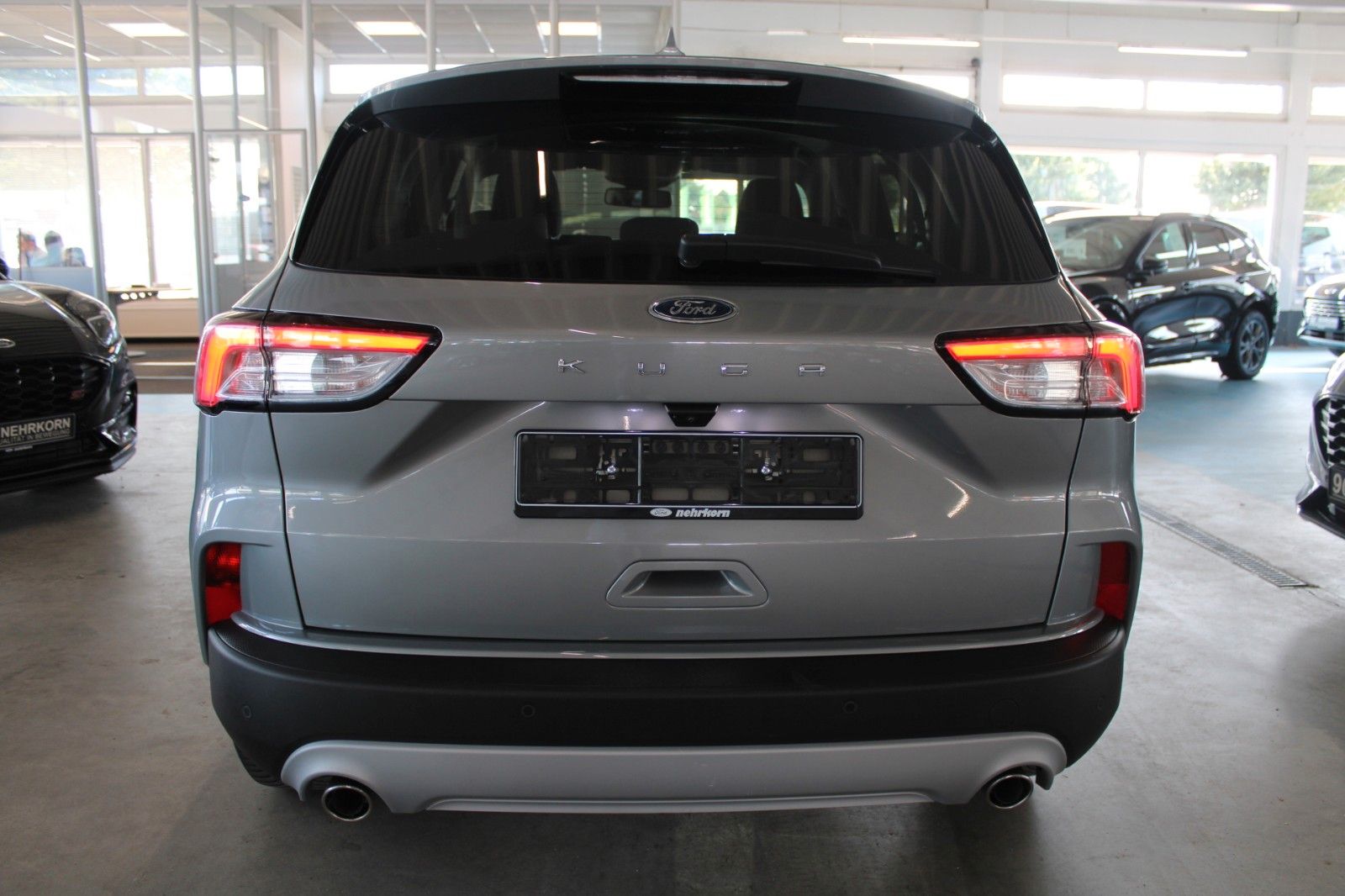 Fahrzeugabbildung Ford Kuga PHEV Titanium X AHK LED HUD 2xCam WinterP.