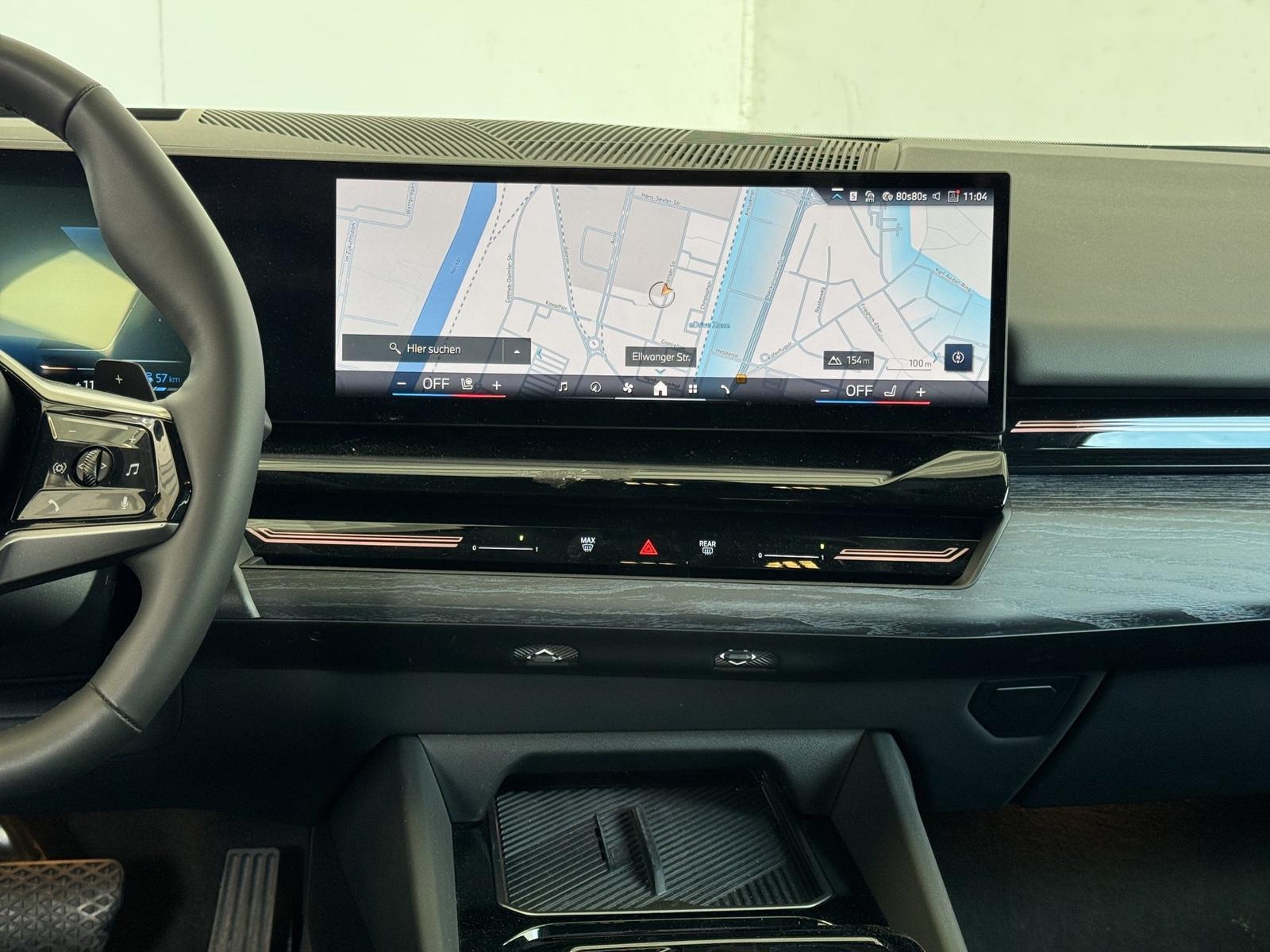 BMW 530e xDrive Tour. Navi.LED.AHK.SHZvo+hi.KomfZg