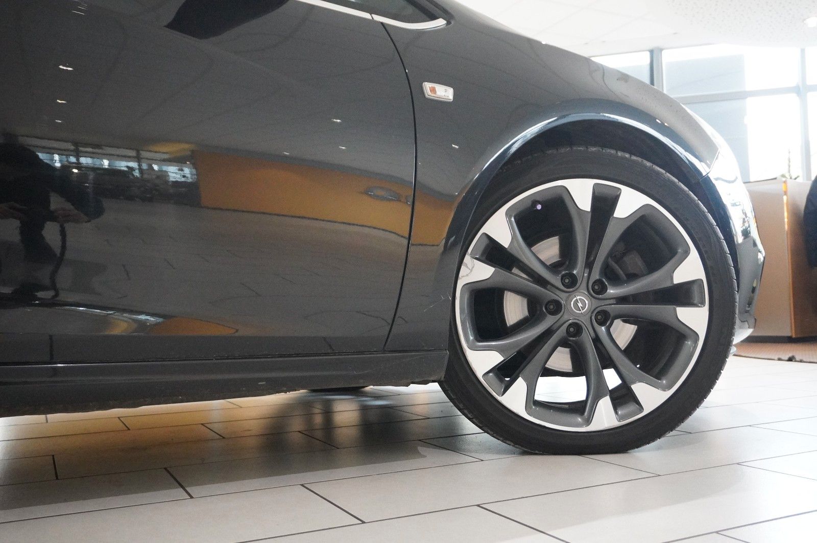 Fahrzeugabbildung Opel Cascada 2.0D INNOVATION BI-XENON/SHZ/SPORT/LEDER