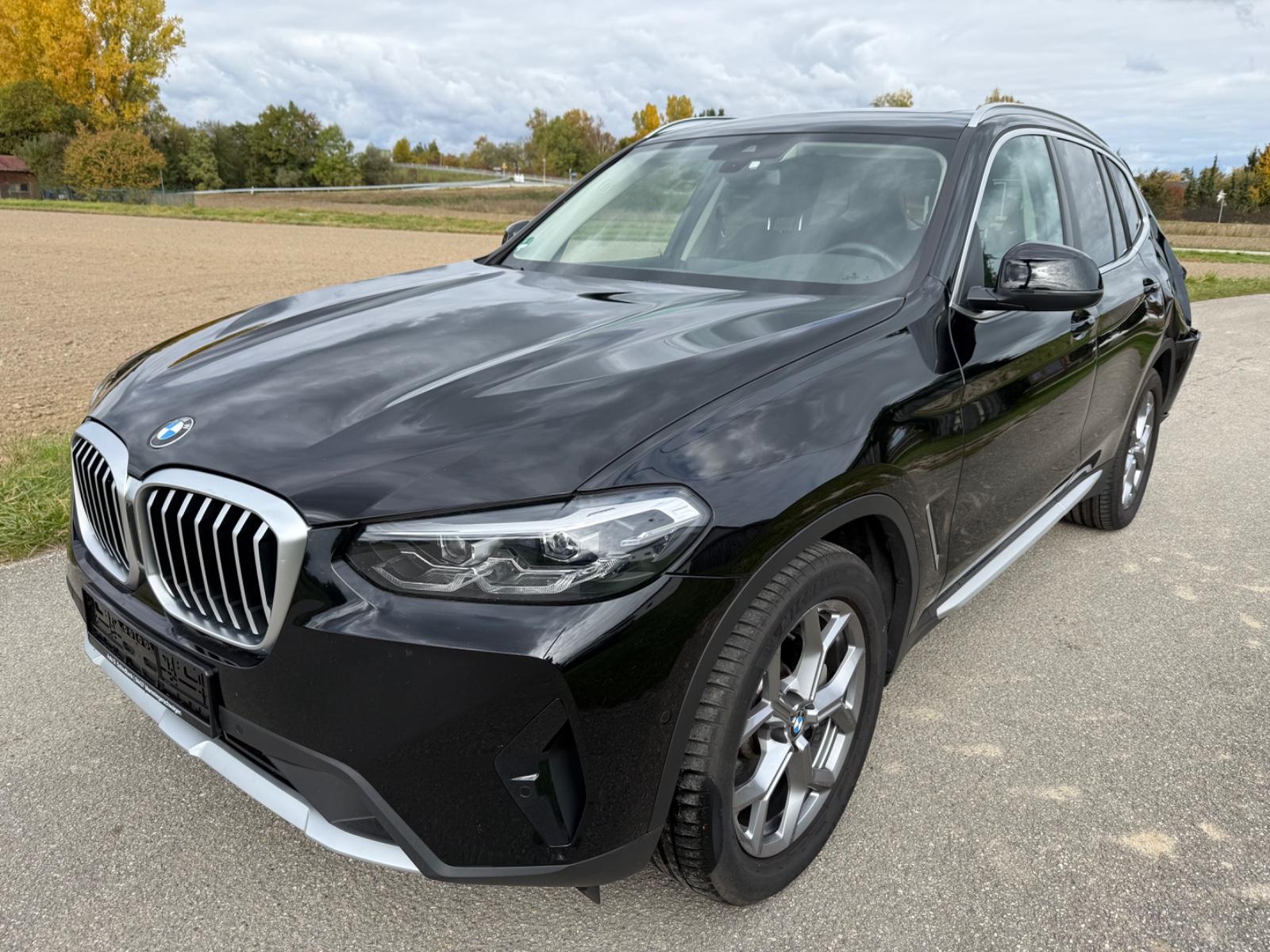 BMW X3 30i xDrive Aut./Pano/eSitz/Leder/ACC/LED