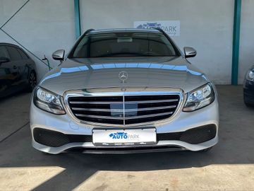 Mercedes E 220 - 2