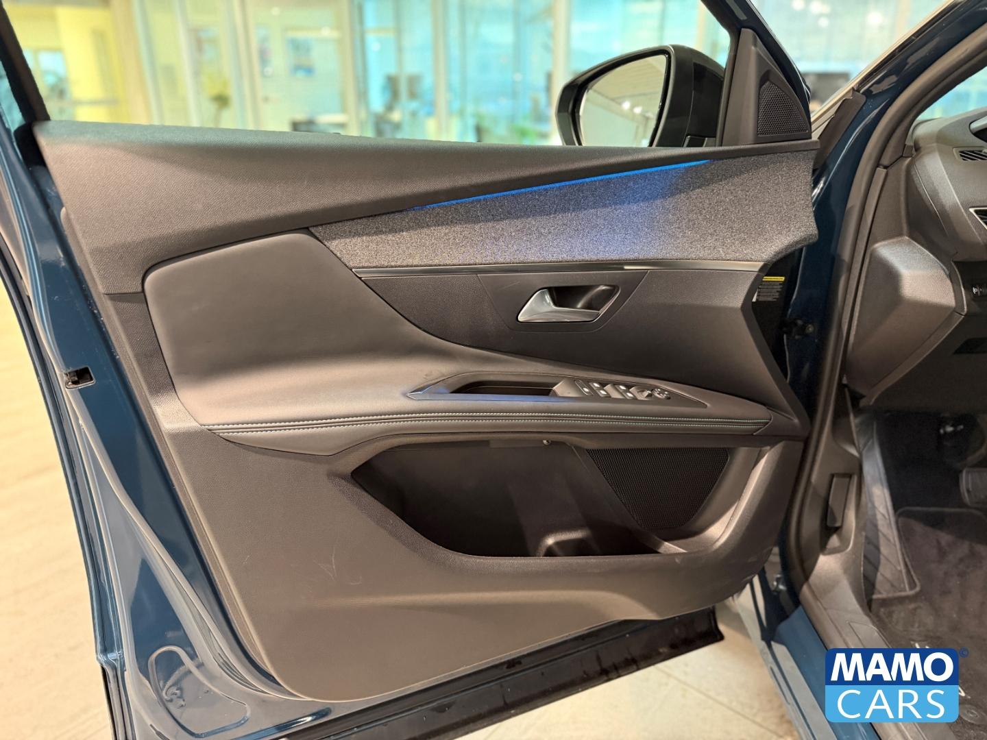 Peugeot 3008 Allure Pack  NAVI/SHZ/BLIS/CAM