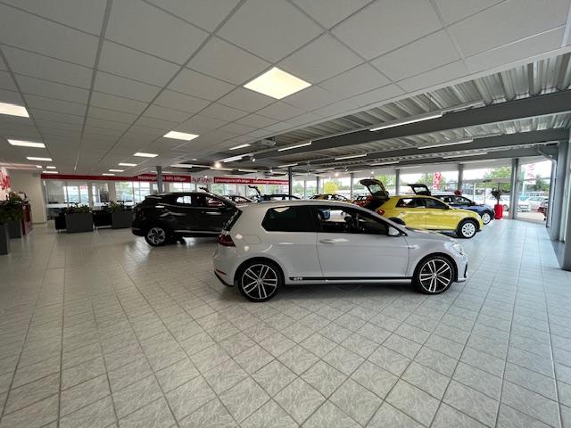 showroom-image-main