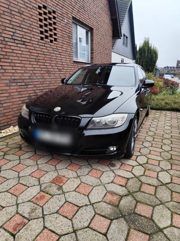 BMW 318i -