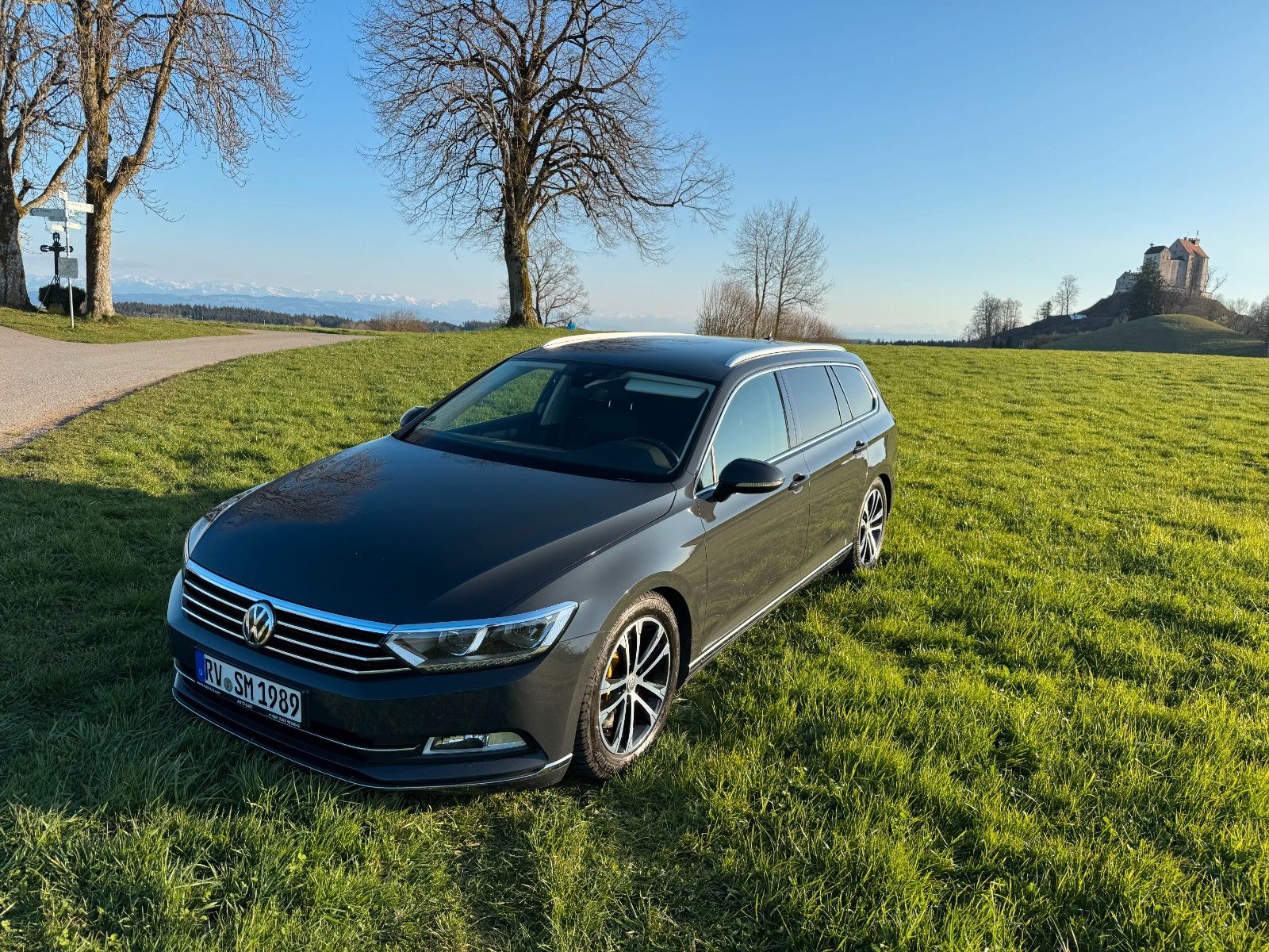 VW Passat Variant 2.0 TDI DSG 176 kW 4M, Uranograu!