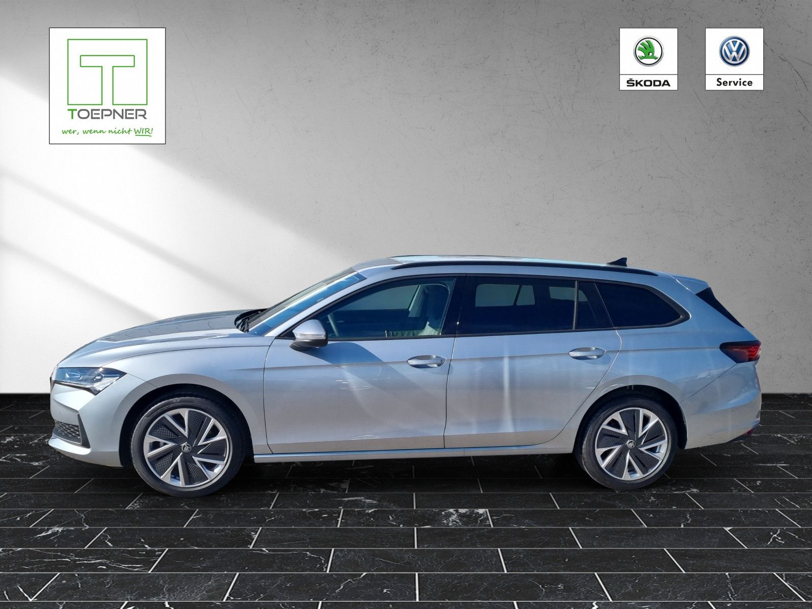 Fahrzeugabbildung SKODA Superb Combi 2.0TDI Selection AHK LI&SI FAHRASSI