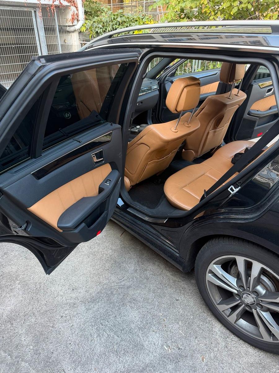 Mercedes-Benz E300 2010 — photo 10
