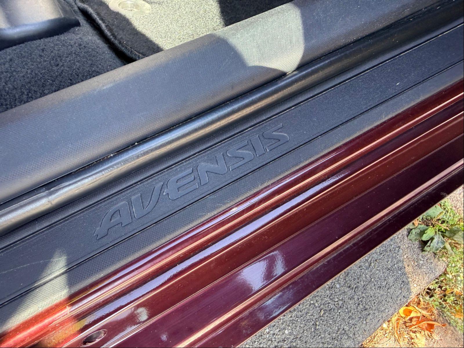 Toyota Avensis 2014 — photo 30