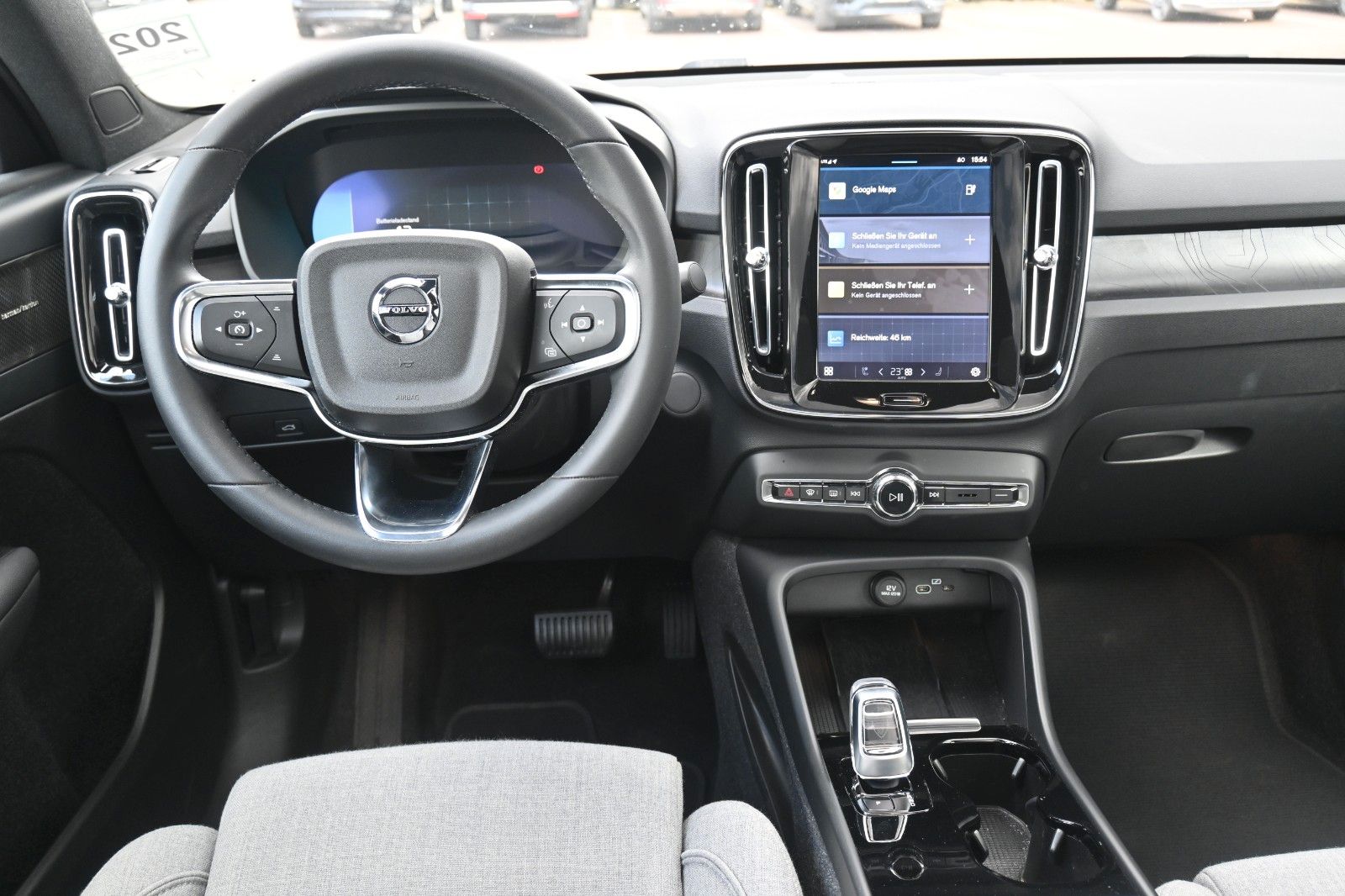 Fahrzeugabbildung Volvo C40 Ultimate BEV Single Motor H/K*AHK*PANO*