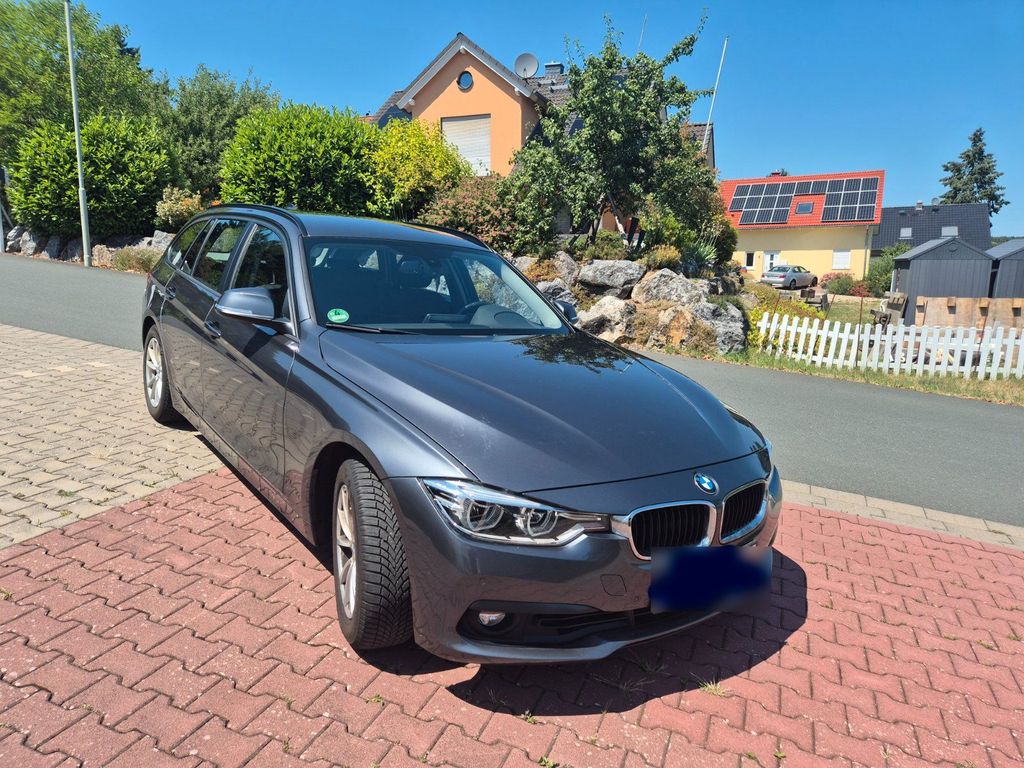 Image of BMW 320