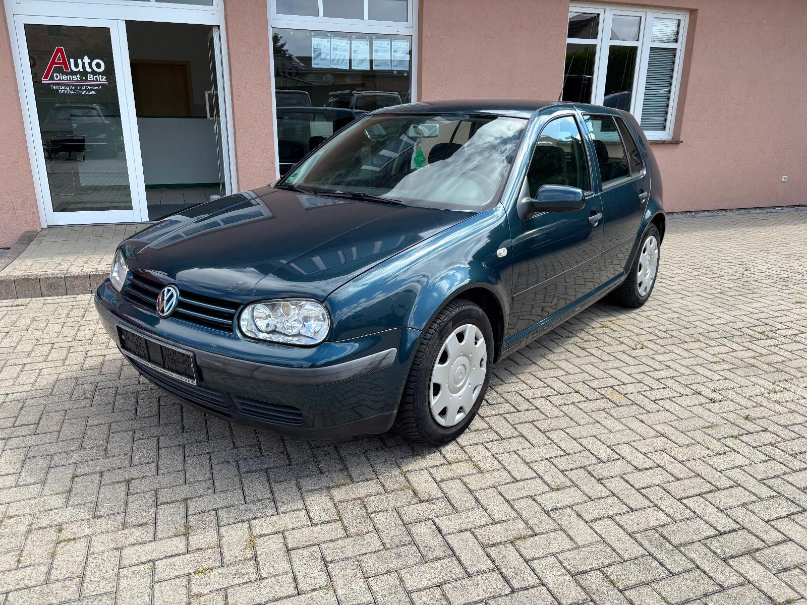 Volkswagen Golf 1.6 AUTO EDITION
